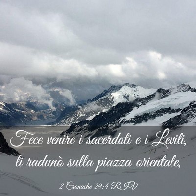 Picture 03 - 2 Cronache 29:4 RIV - Fece venire i sacerdoti e i Leviti, li radunò - Bible Verse Picture