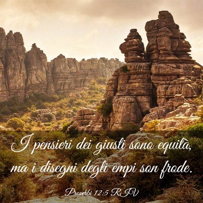 Picture 03 - Proverbi 12:5 RIV - I pensieri dei giusti sono equità, ma i disegni - Bible Verse Picture