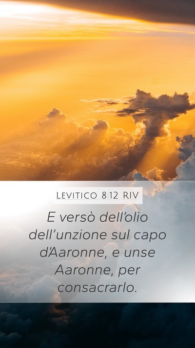Levitico 8:12 RIV Bible Verse Image